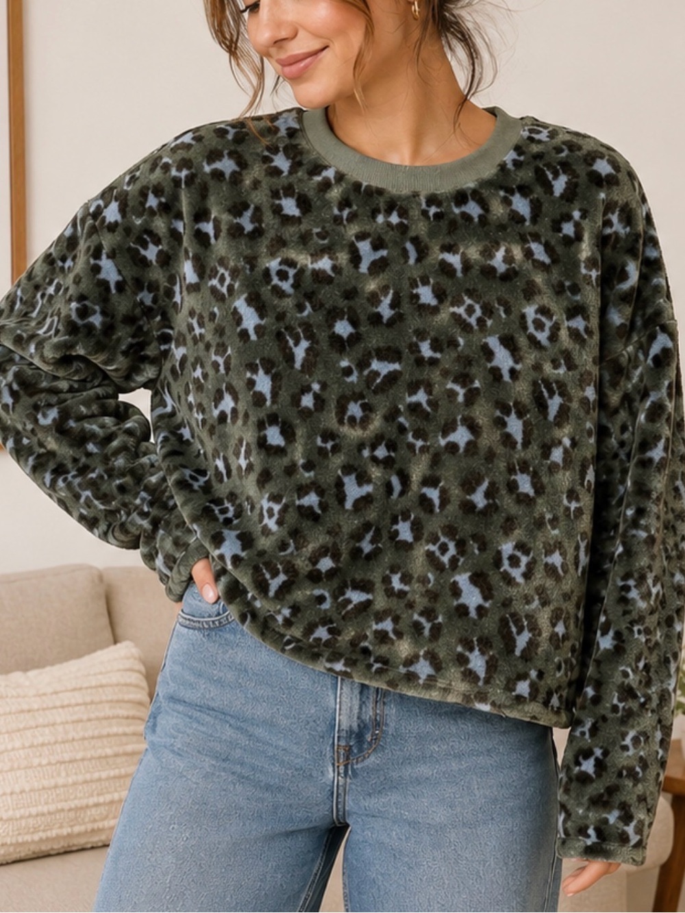 Aerie Oversized Plush Leopard Crewneck Sweatshirt XS